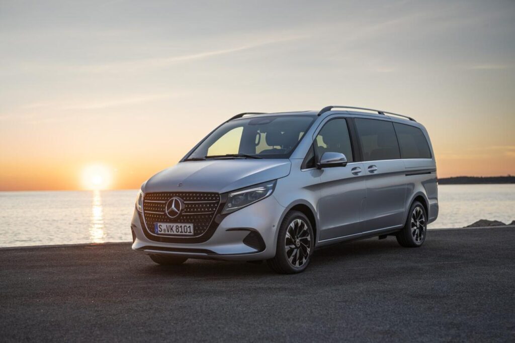 Car With Driver Rental Istanbul Mercedes V-Class